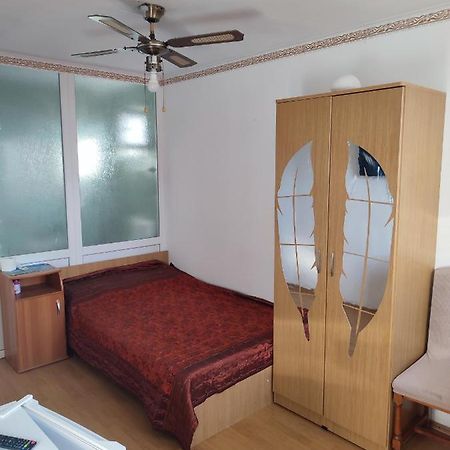 Hostel Emy Camere Cu Baie Proprie Aproape De Plaja 3 Papuci Констанца Екстериор снимка