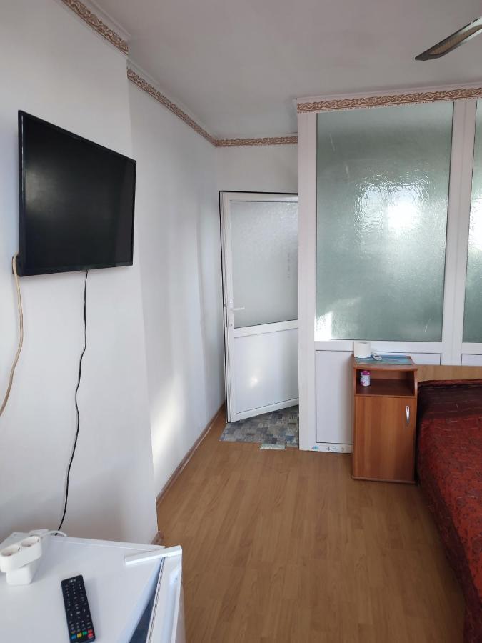 Hostel Emy Camere Cu Baie Proprie Aproape De Plaja 3 Papuci Констанца Екстериор снимка