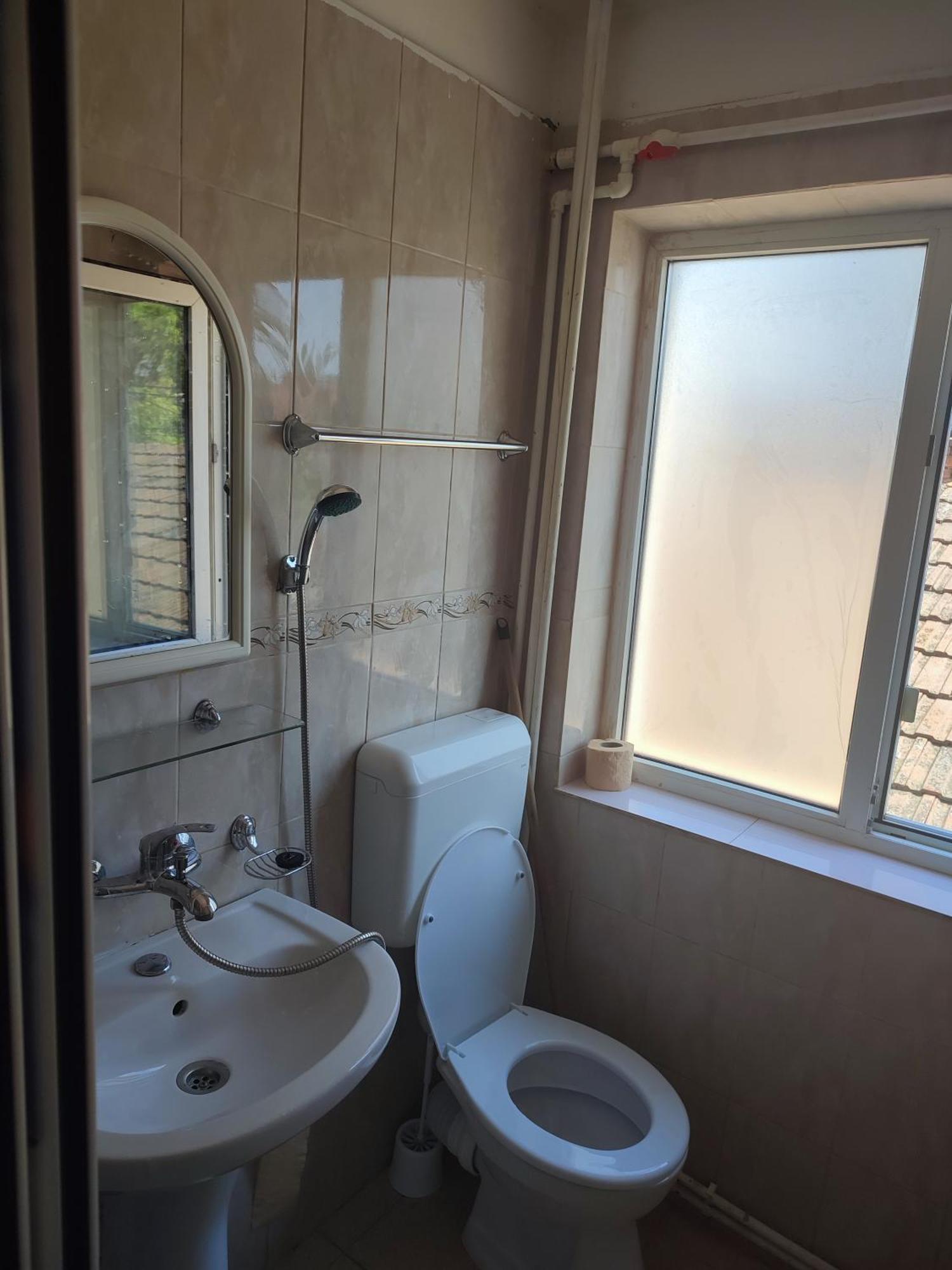 Hostel Emy Camere Cu Baie Proprie Aproape De Plaja 3 Papuci Констанца Екстериор снимка